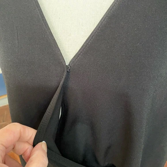 BCBGENERATION Black Jersey knit wrap Romper Size Large - Picture 5 of 7